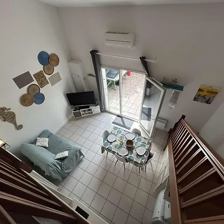 Maison Climatisee Avec 2 Pieces Et Mezzanine, 5 Couchages, Parking, St Pierre La - Fr-1-229d-159 Fleury (Aude)